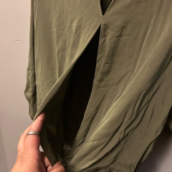 Mi Ami shirt - army green long sleeve surplice top with high/low cut NWT - Picture 5 of 6